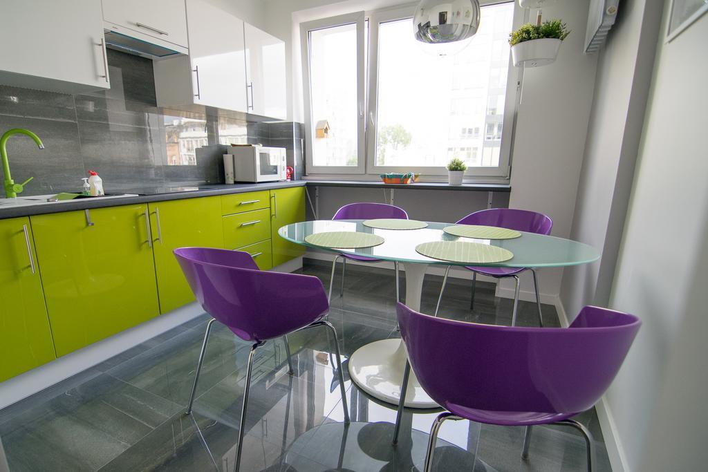 Bright Hoza Apartament *